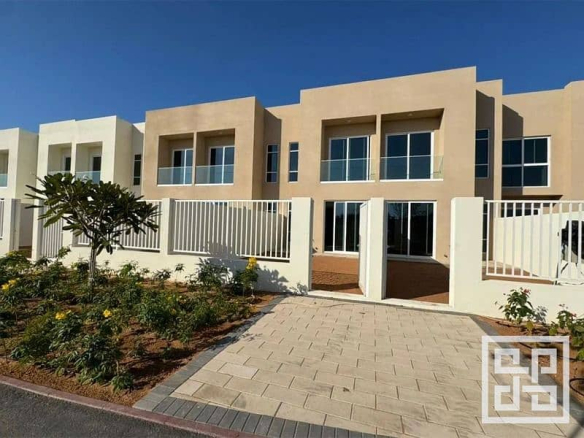 Brand New 2 Bedroom Townhouse with Beach