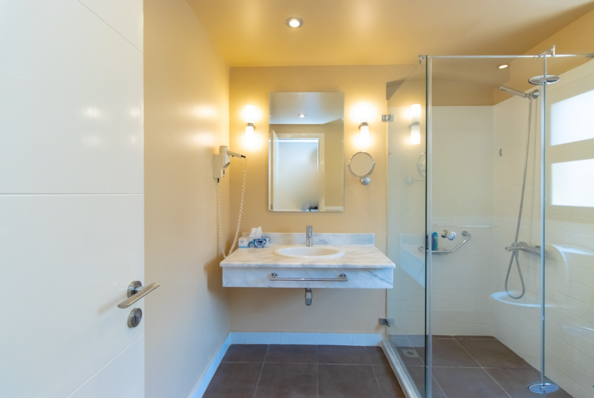 1 BR VILLA IN TRANQUIL COVE ROTANA | RARE GEM!