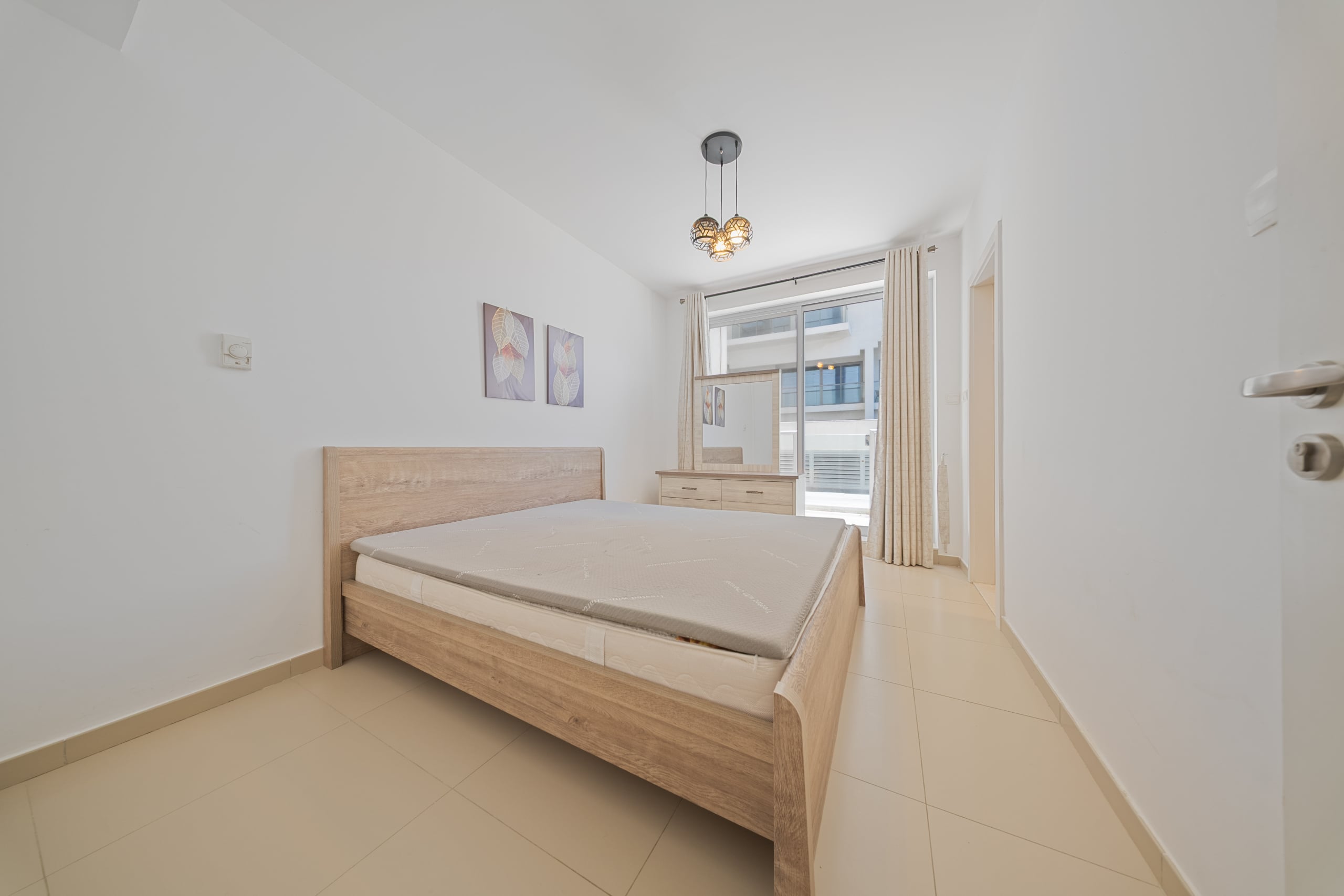 AMAZING SEA VIEW | FULLY FURNISHED | CHILLER FREE