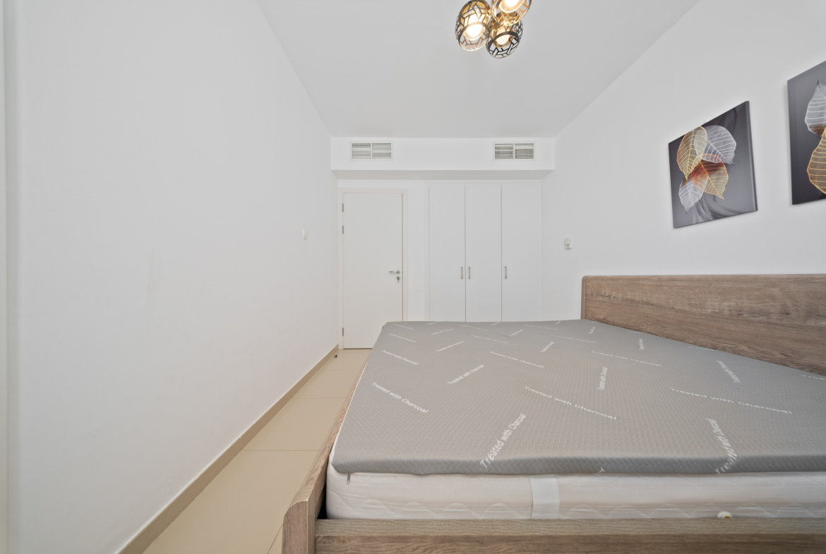 AMAZING SEA VIEW | FULLY FURNISHED | CHILLER FREE