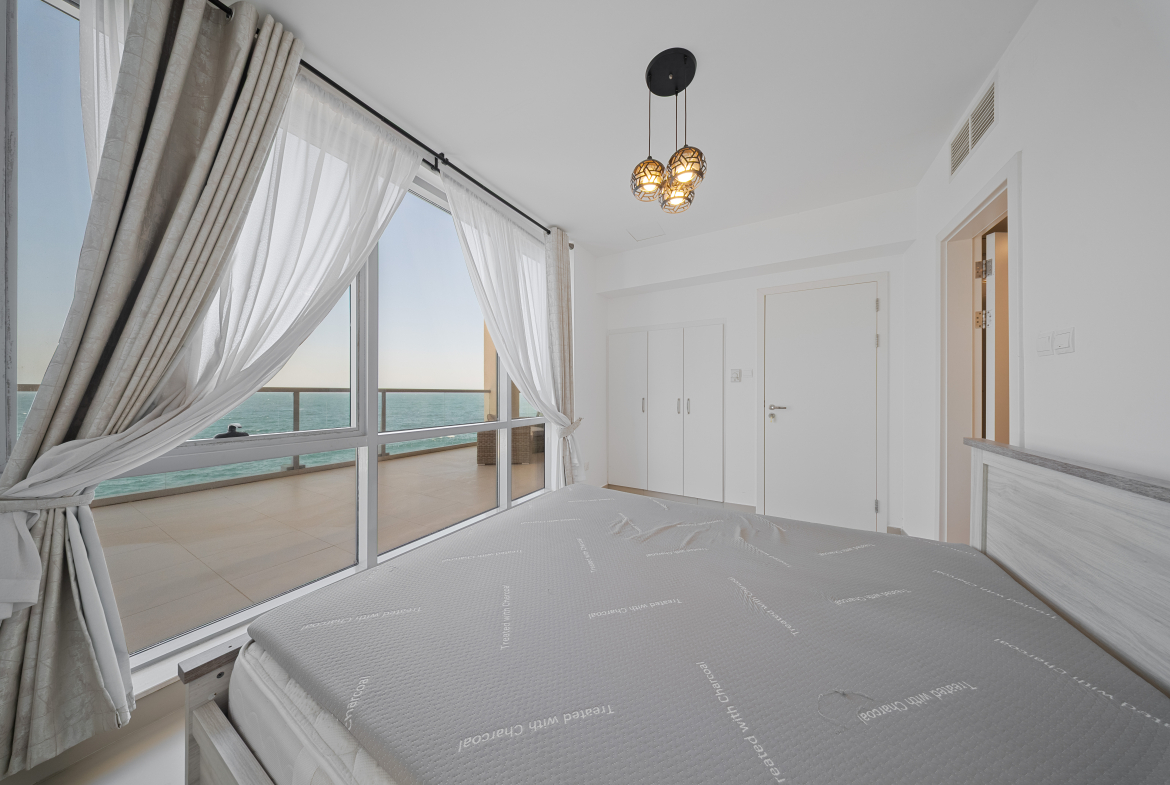 AMAZING SEA VIEW | FULLY FURNISHED | CHILLER FREE