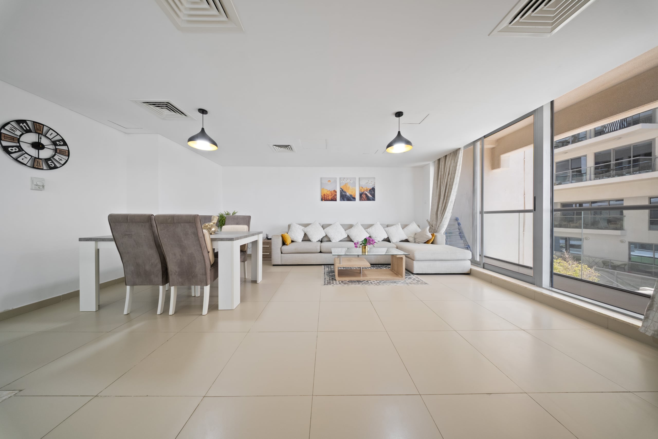 AMAZING SEA VIEW | FULLY FURNISHED | CHILLER FREE