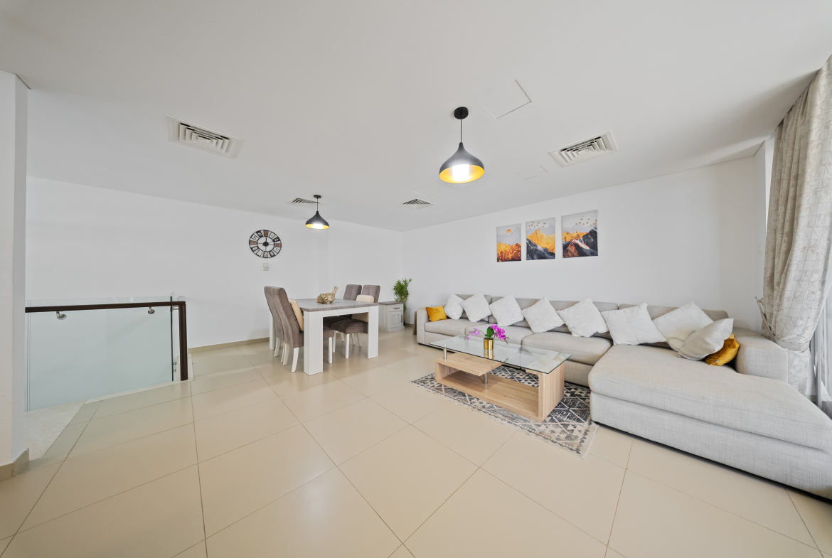 AMAZING SEA VIEW | FULLY FURNISHED | CHILLER FREE