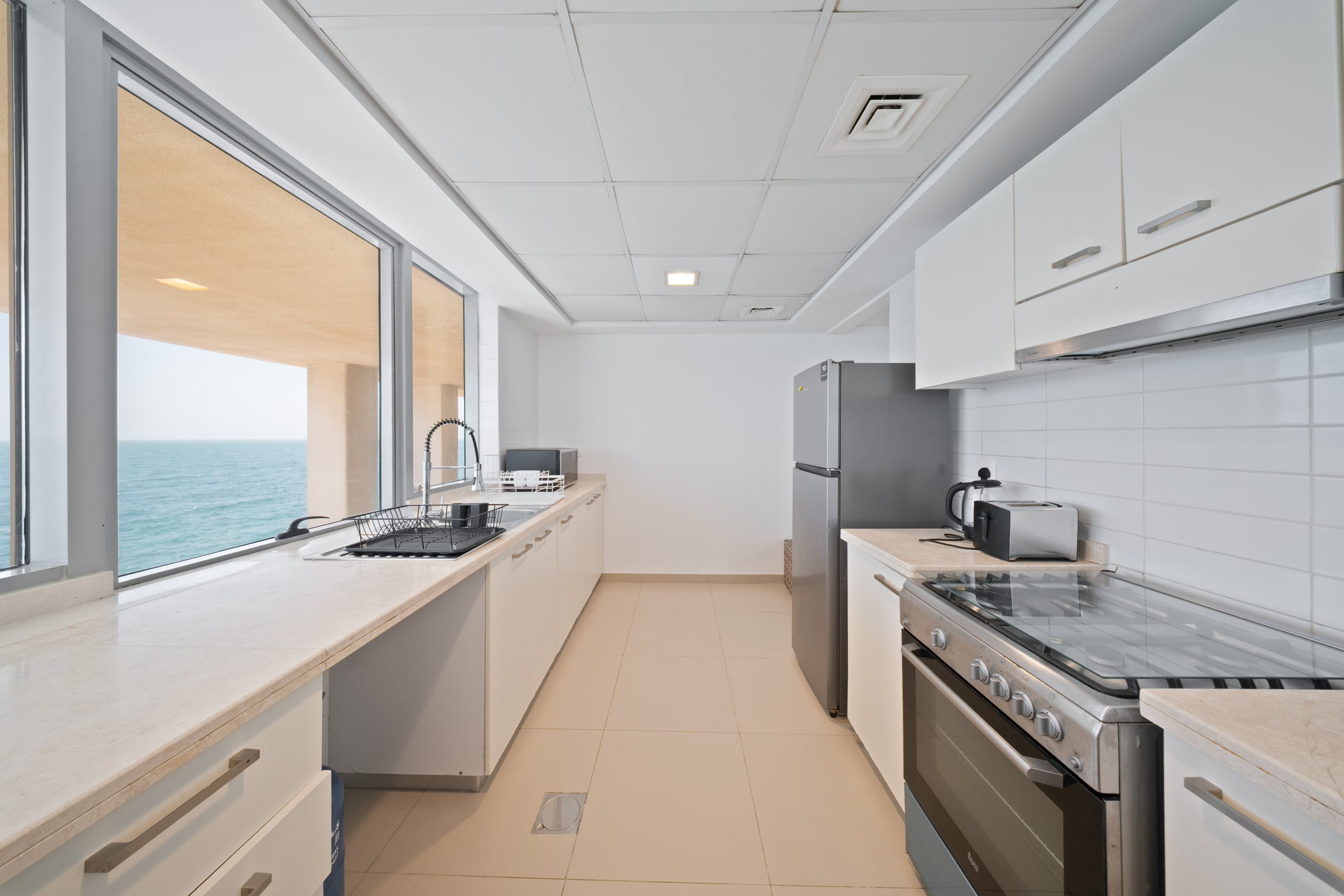 AMAZING SEA VIEW | FULLY FURNISHED | CHILLER FREE