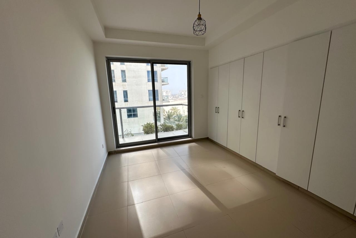 2 BR Apartment | Prime Location, Gorgeous Views, Gateway at Mina Al Arab