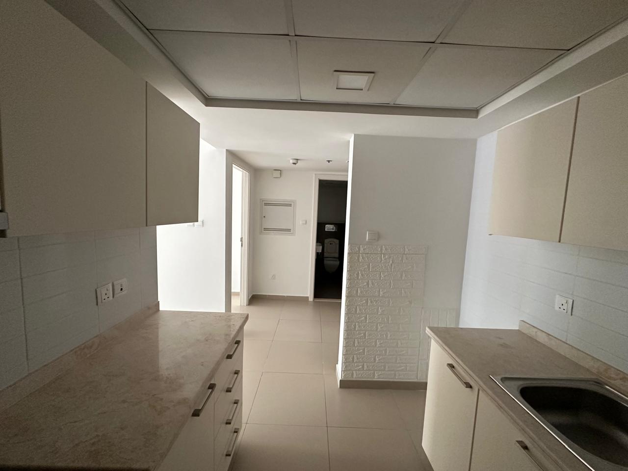 2 BR Apartment | Prime Location, Gorgeous Views, Gateway at Mina Al Arab