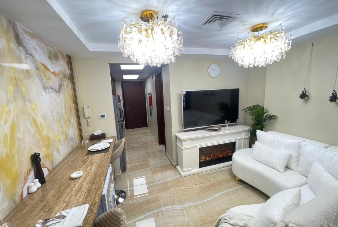 Studio Apartment | Huge Balcony | Golf & Lagoon Views – Al Hamra Village