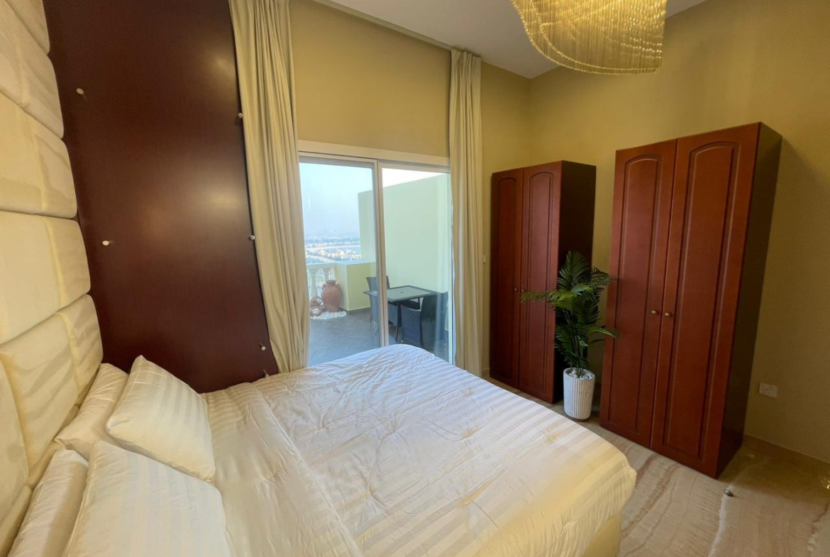 Studio Apartment | Huge Balcony | Golf & Lagoon Views – Al Hamra Village