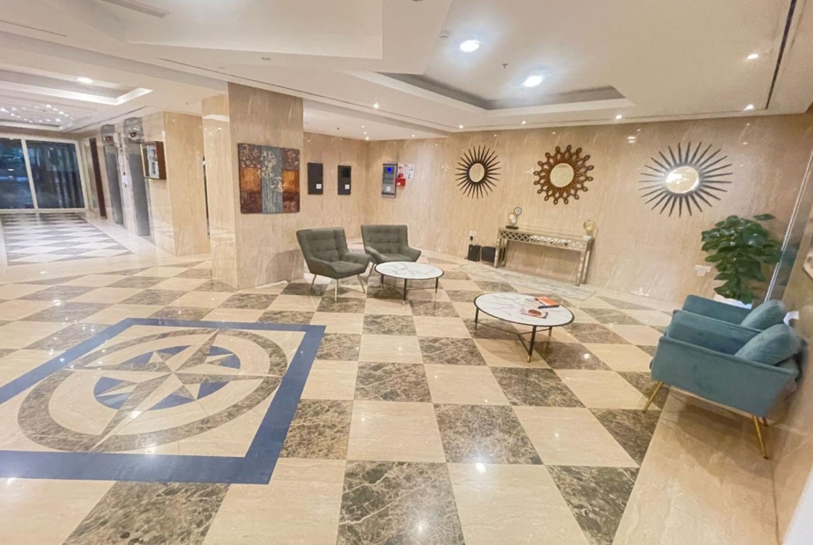 Studio Apartment | Huge Balcony | Golf & Lagoon Views – Al Hamra Village