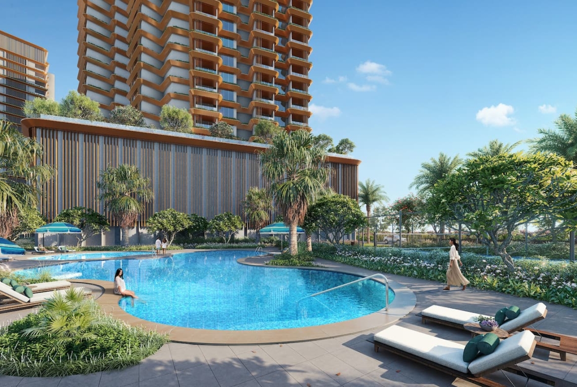 Al Hamra Waterfront swimming pool