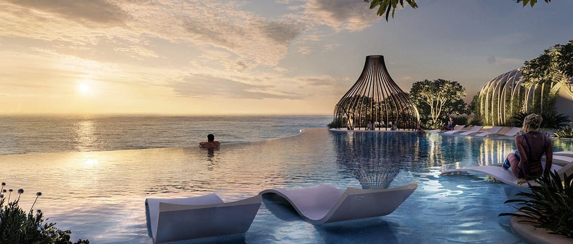 Rooftop infinity pool overlooking the sea at La Mazzoni