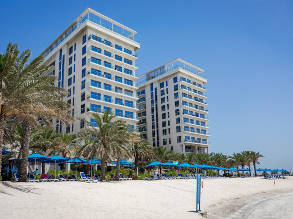 2 BR Apartment | Prime Location, Gorgeous Views, Gateway at Mina Al Arab