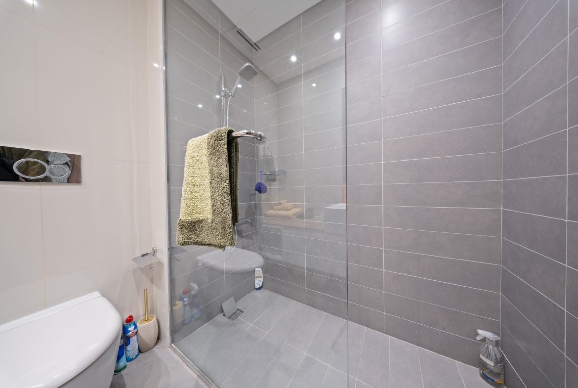 1 Bedroom Apartment | Water Facing | Gateway Residence, Mina Al Arab
