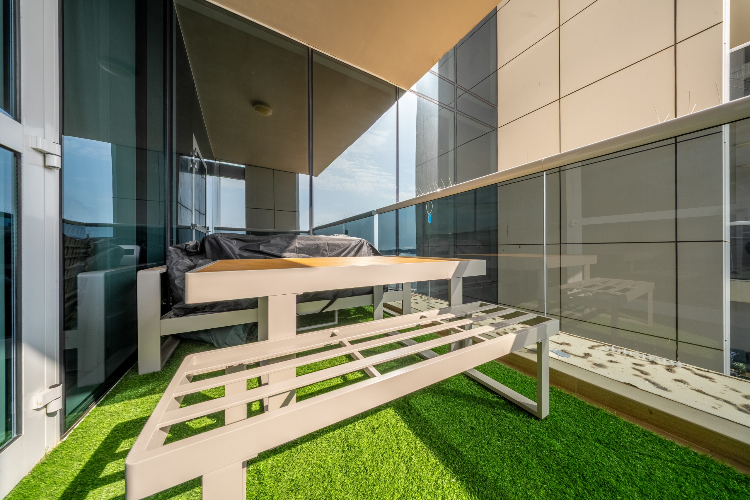 A7R01037-HDR 1 Bedroom Apartment | Water Facing | Gateway Residence, Mina Al Arab