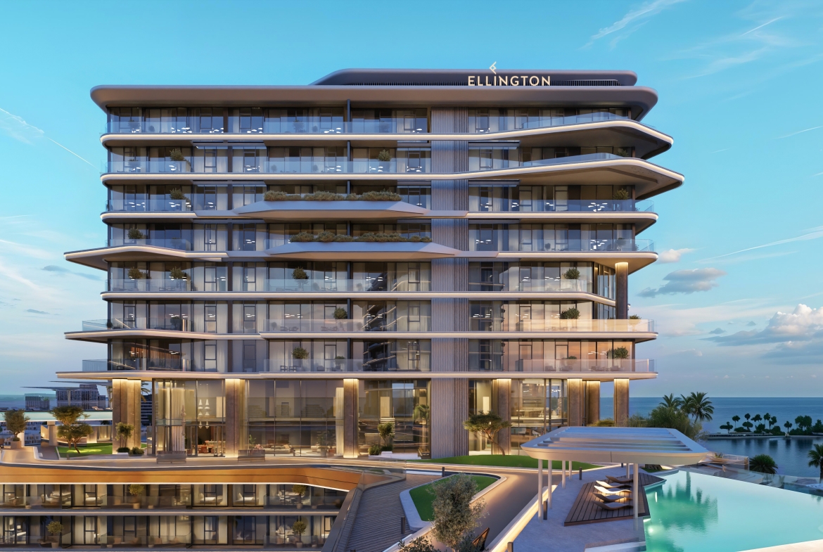 Costa Mare elevated amenities deck overlooking the sea