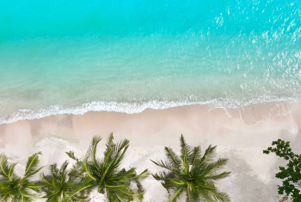 Hayat Island beachfront setting at Mina Al Arab